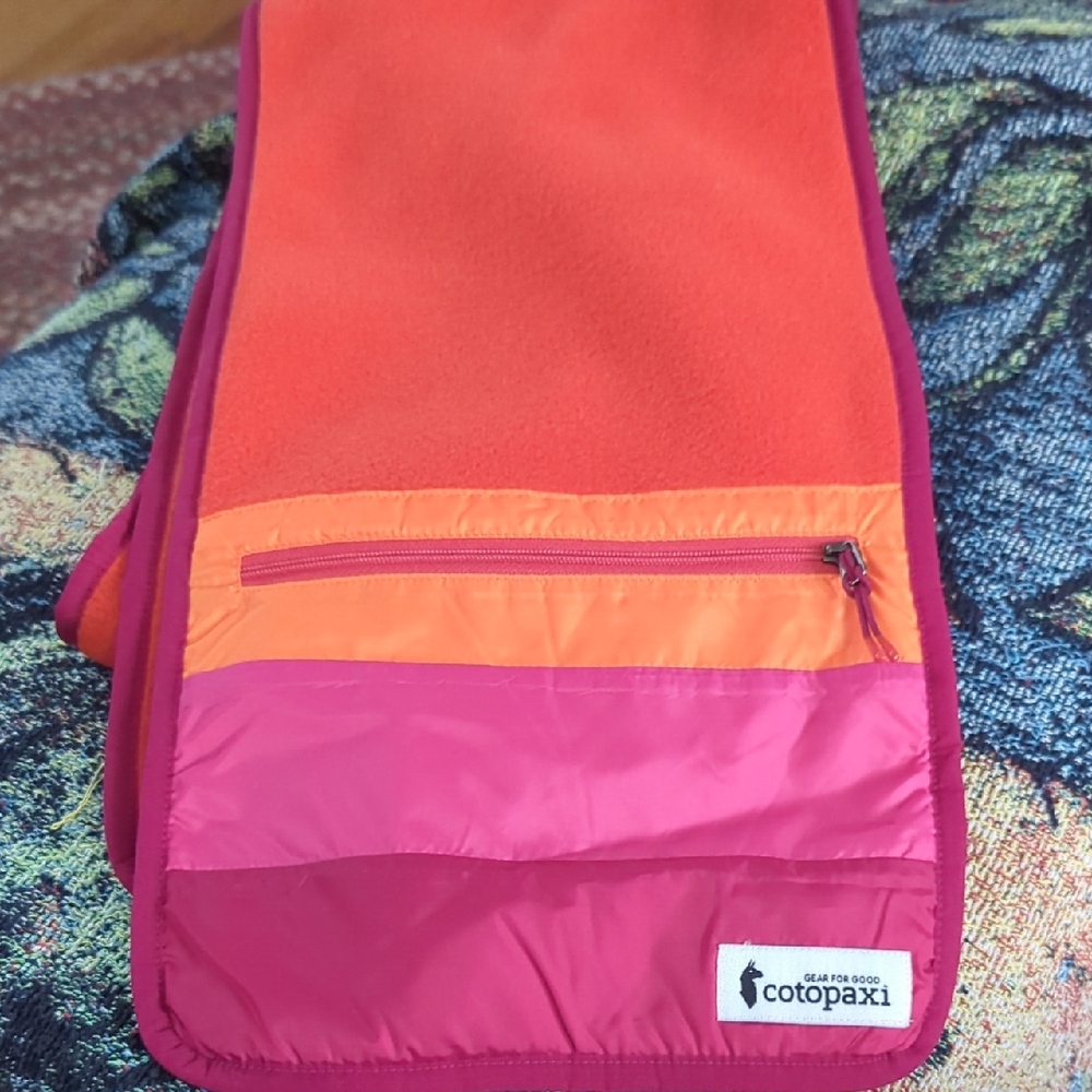Cotopaxi Scarf